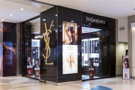 Yves Saint Laurent Beauté Opens First Boutique On The African 